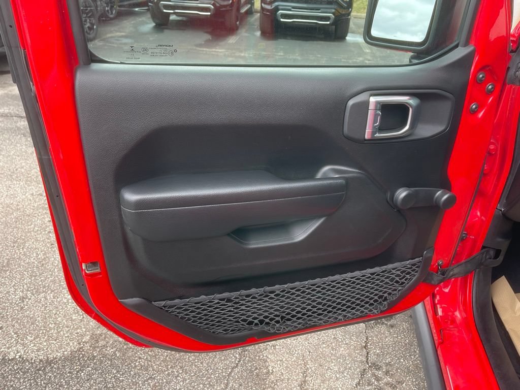 Used 2021 Jeep Gladiator Sport image 9