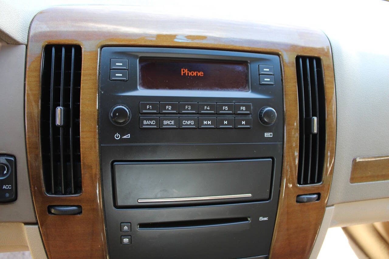 Used 2005 Cadillac STS w/ Preferred Equipment Group RWD image 23