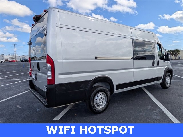 Used 2023 RAM ProMaster 3500 w/ Crew Van Package image 6