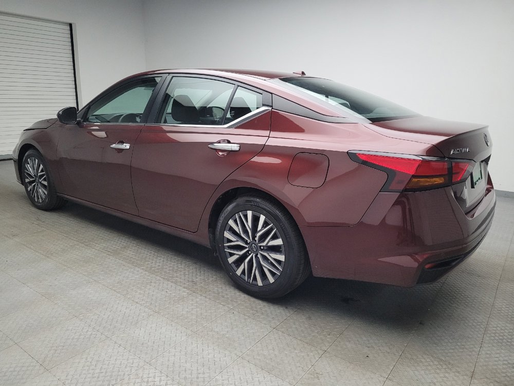 Used 2023 Nissan Altima 2.5 SV image 3