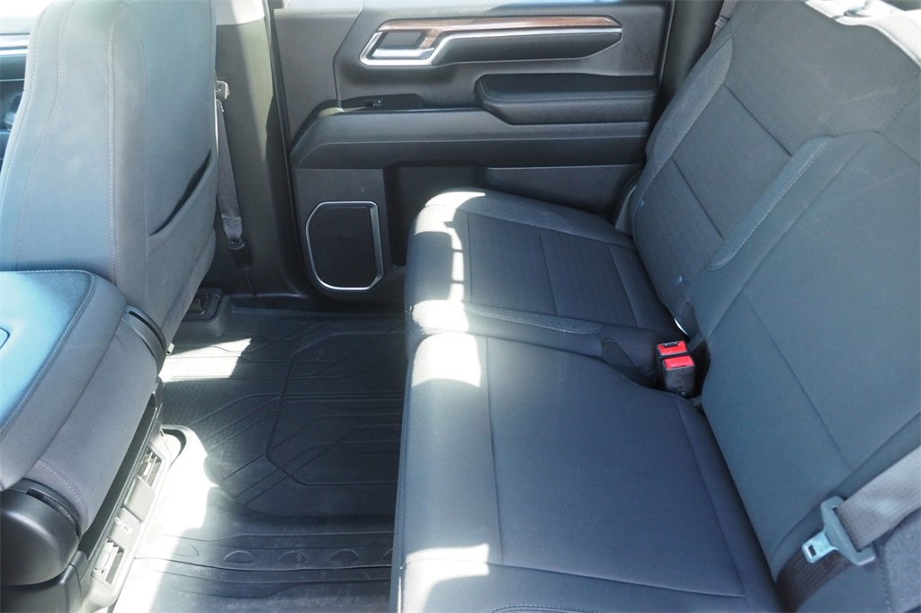 Used 2024 Chevrolet Silverado 2500 LT image 17