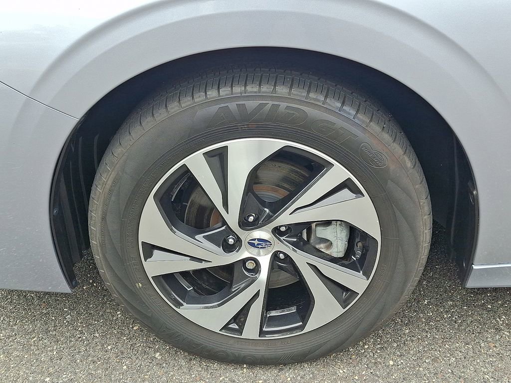 Used 2024 Subaru Legacy Premium image 11