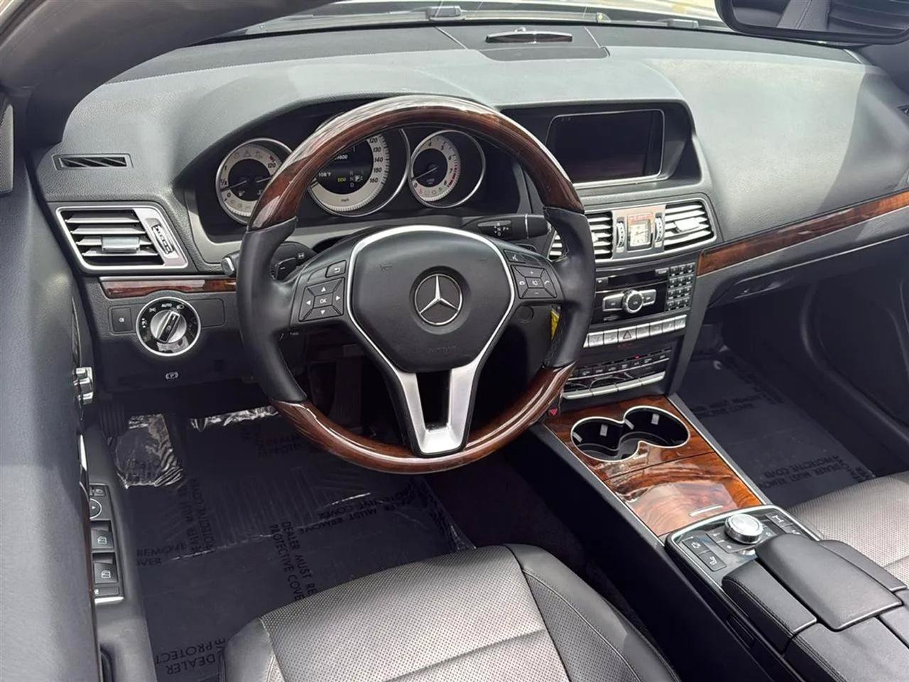 Used 2014 Mercedes-Benz E 550 Cabriolet image 17