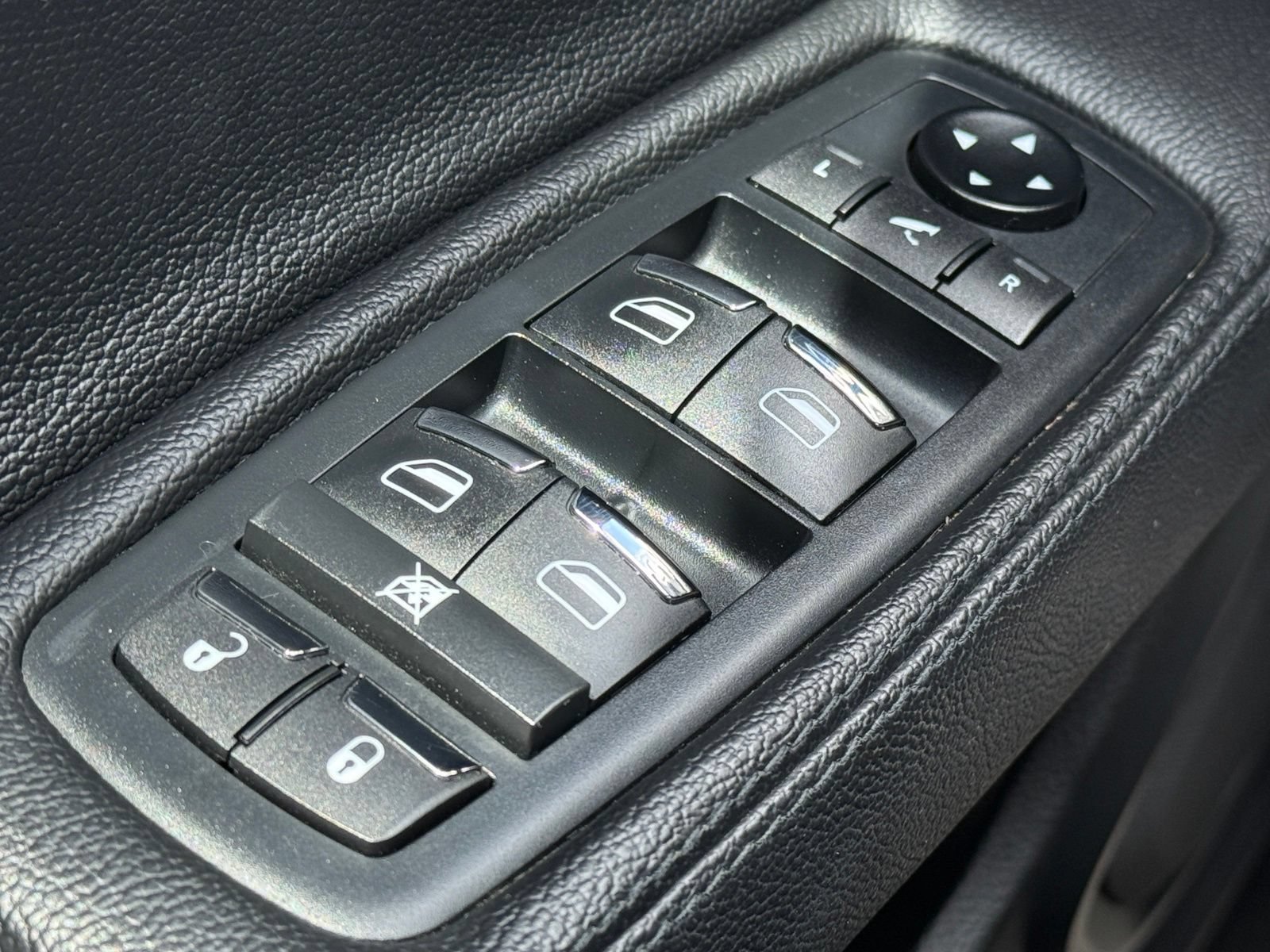 Used 2019 Maserati Ghibli RWD image 32