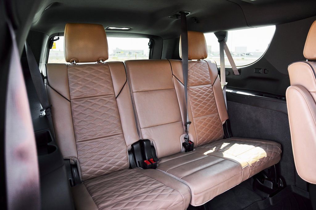 Used 2023 Cadillac Escalade ESV Sport w/ LPO, ONYX Package image 43