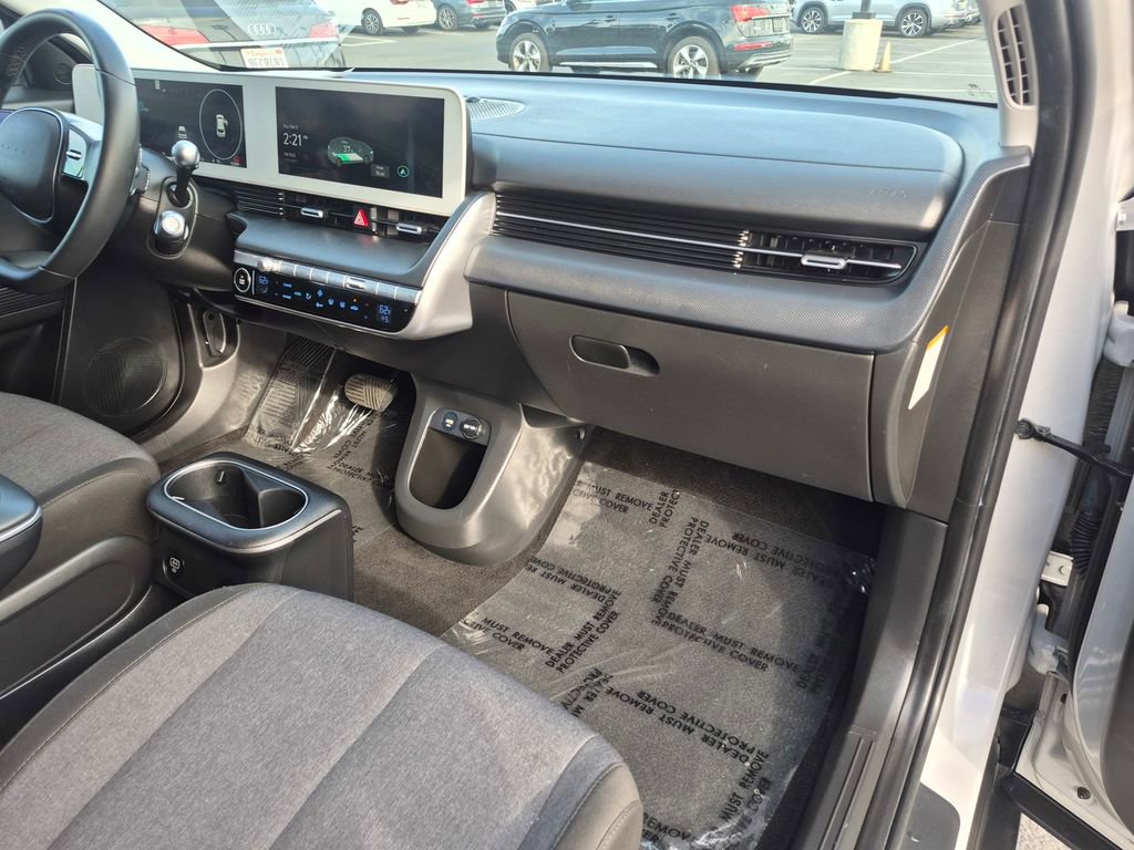 Used 2022 Hyundai Ioniq 5 SE w/ Cargo Package image 31