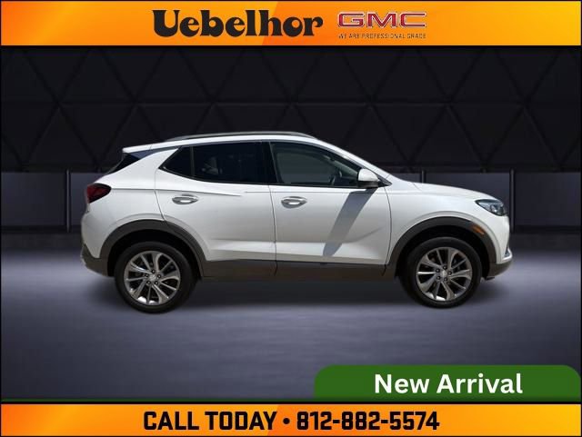 Used 2022 Buick Encore GX Essence w/ Experience Buick Package AWD/4WD image 3