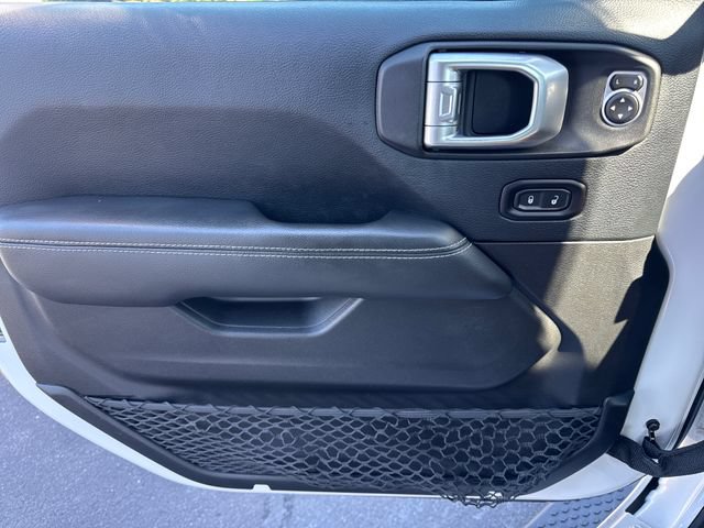 Used 2019 Jeep Wrangler Unlimited Sahara w/ Advanced Safety Group AWD/4WD image 15