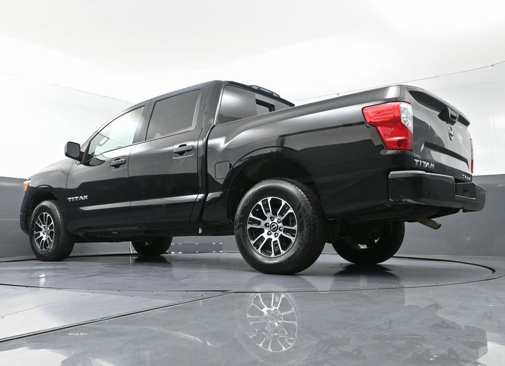 Used 2023 Nissan Titan SV image 50