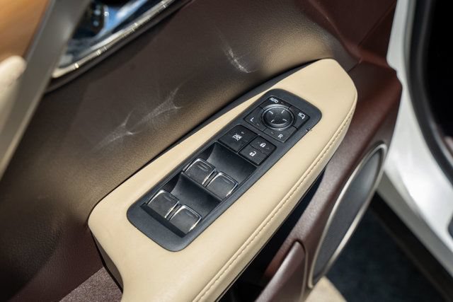 Used 2019 Lexus RX 350L AWD image 38