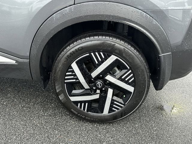 Certified 2025 Nissan Kicks SV image 20