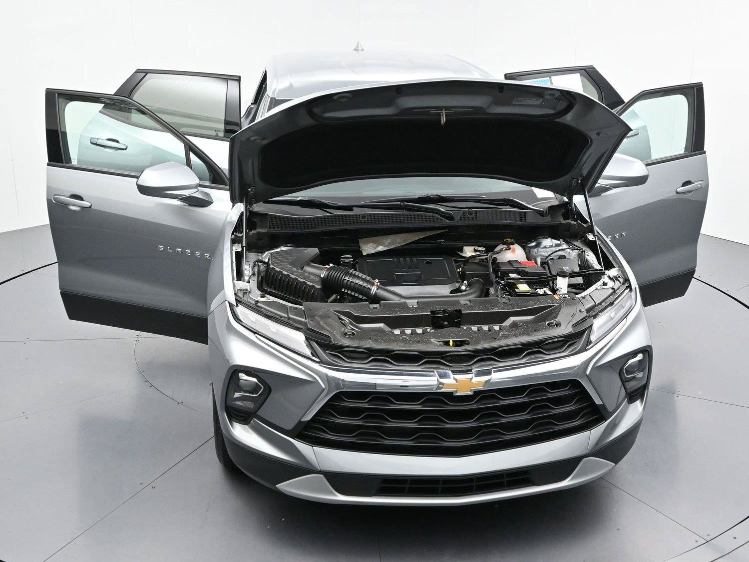 Used 2025 Chevrolet Blazer LT AWD/4WD image 41