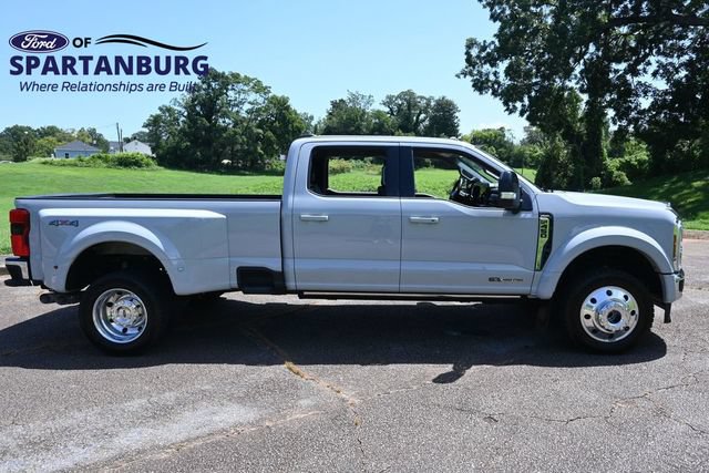 Certified 2025 Ford F450 Lariat w/ Lariat Ultimate Package AWD/4WD video 2