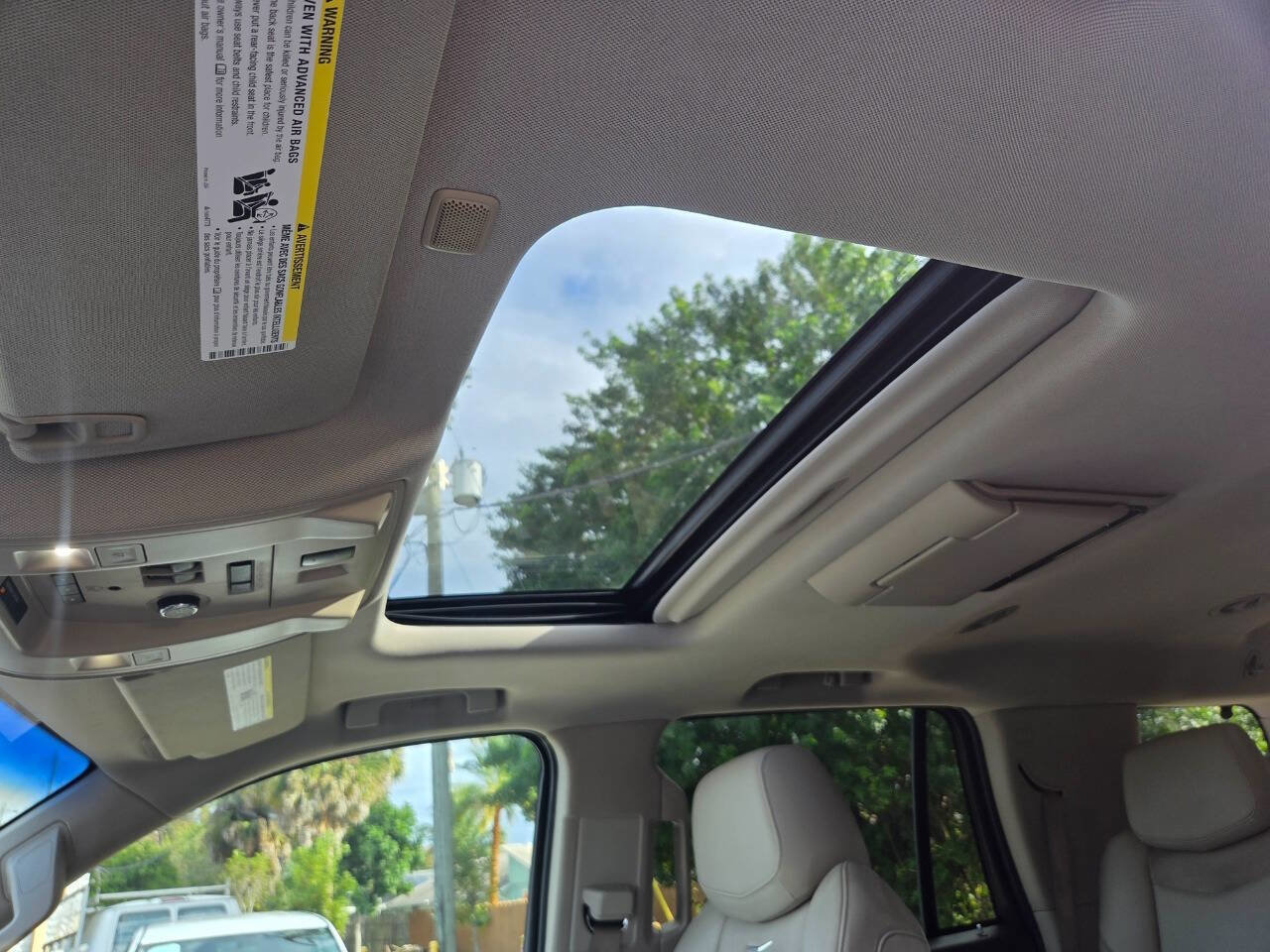 Used 2016 Cadillac Escalade Luxury RWD image 13