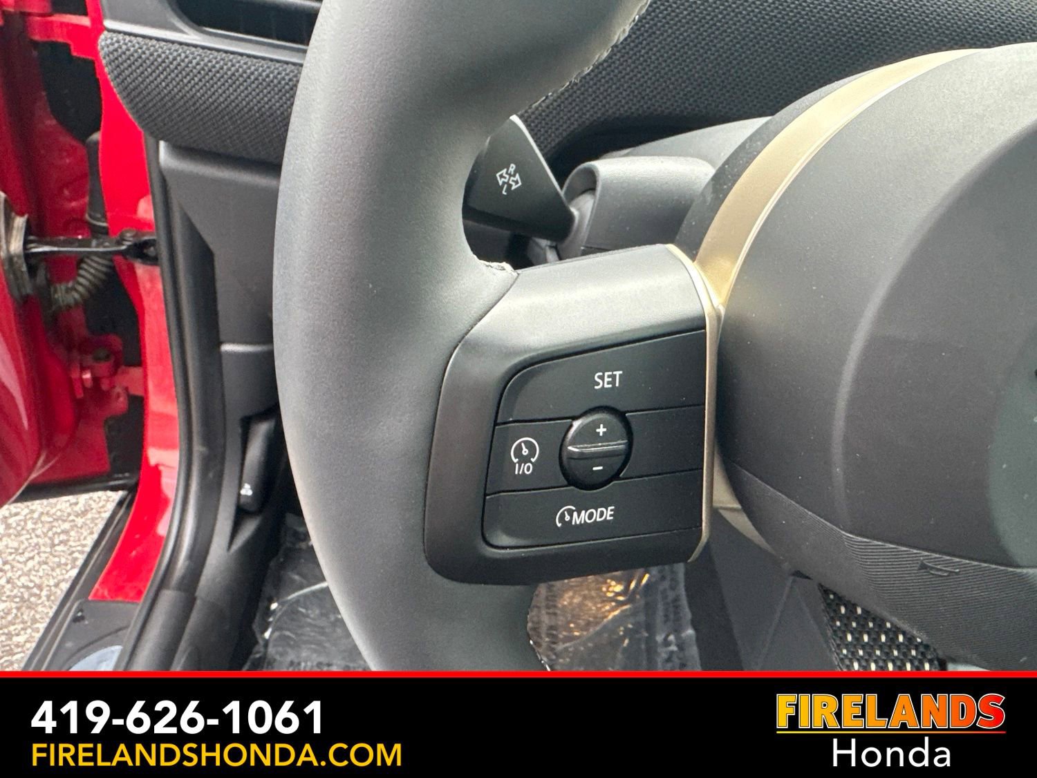 Used 2025 MINI Cooper 2-Door Hardtop FWD image 13