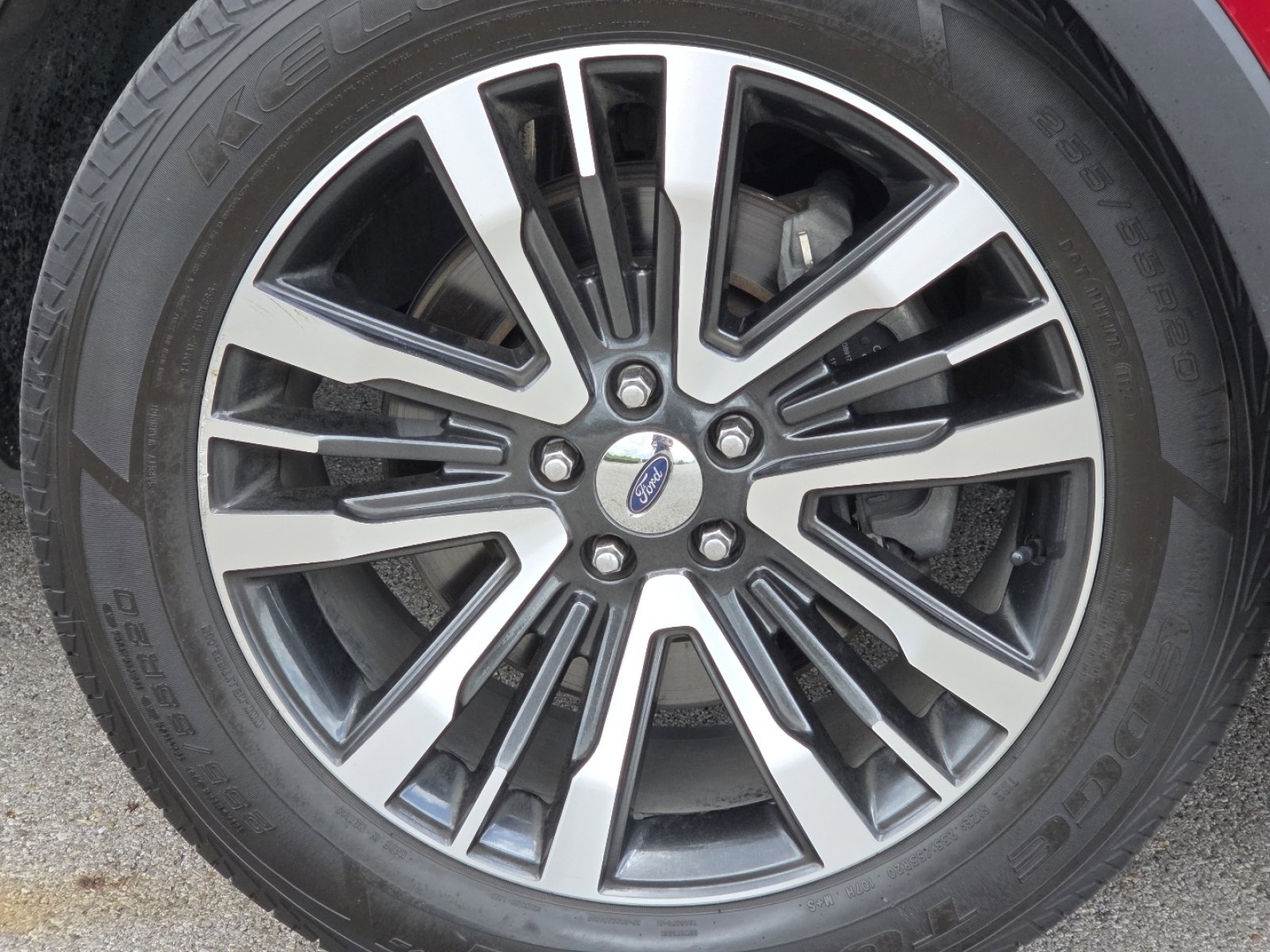 Used 2016 Ford Explorer Platinum AWD/4WD image 11