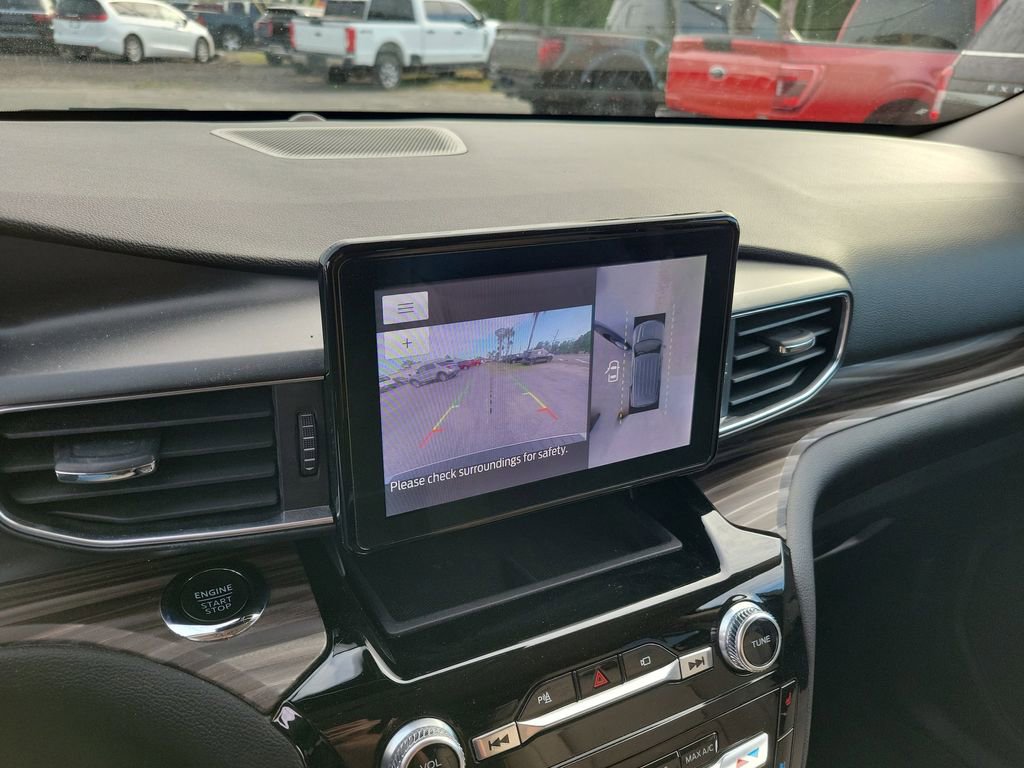 Used 2022 Ford Explorer Limited w/ Equipment Group 301A RWD image 25