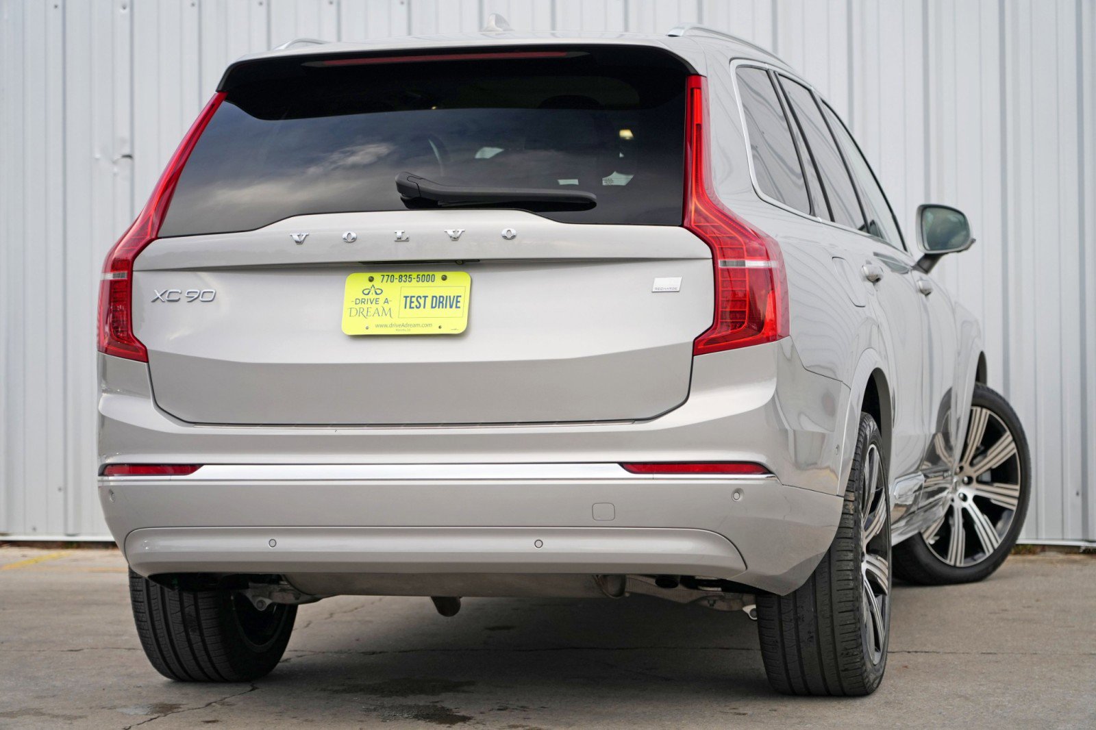 Used 2024 Volvo XC90 T8 Plus w/ Protection Package Premier image 5