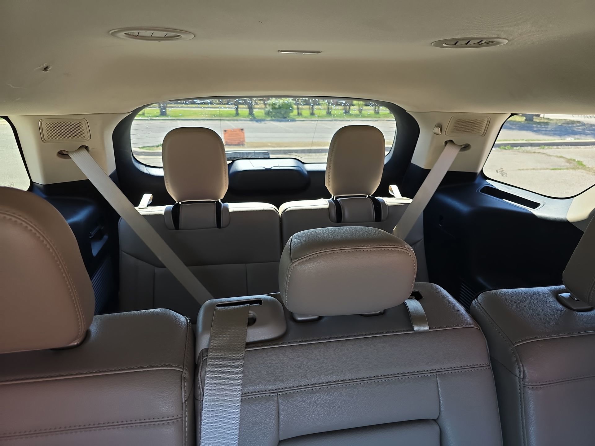 Certified 2024 Ford Explorer Limited image 22