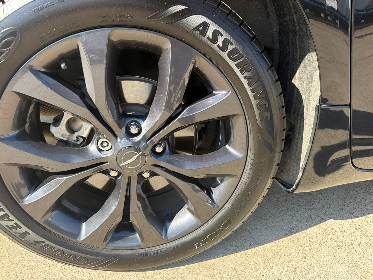 Used 2019 Chrysler Pacifica Touring-L Plus w/ Advanced Safetytec Group FWD image 15