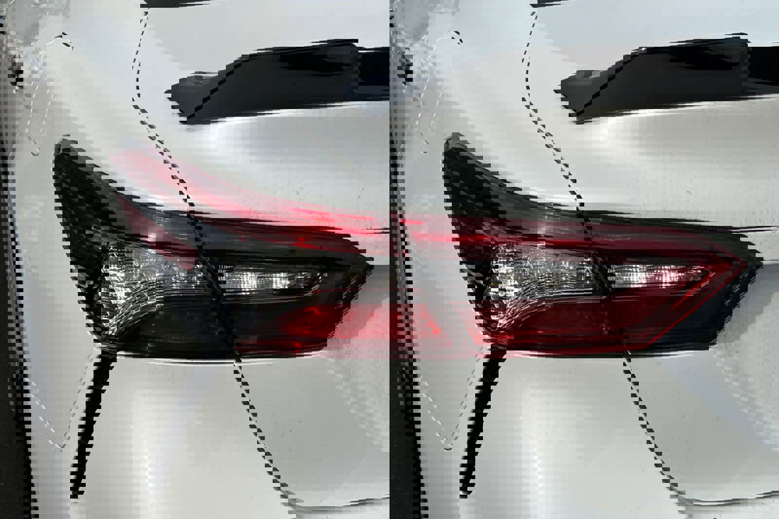 Used 2021 Toyota Camry XSE image 15