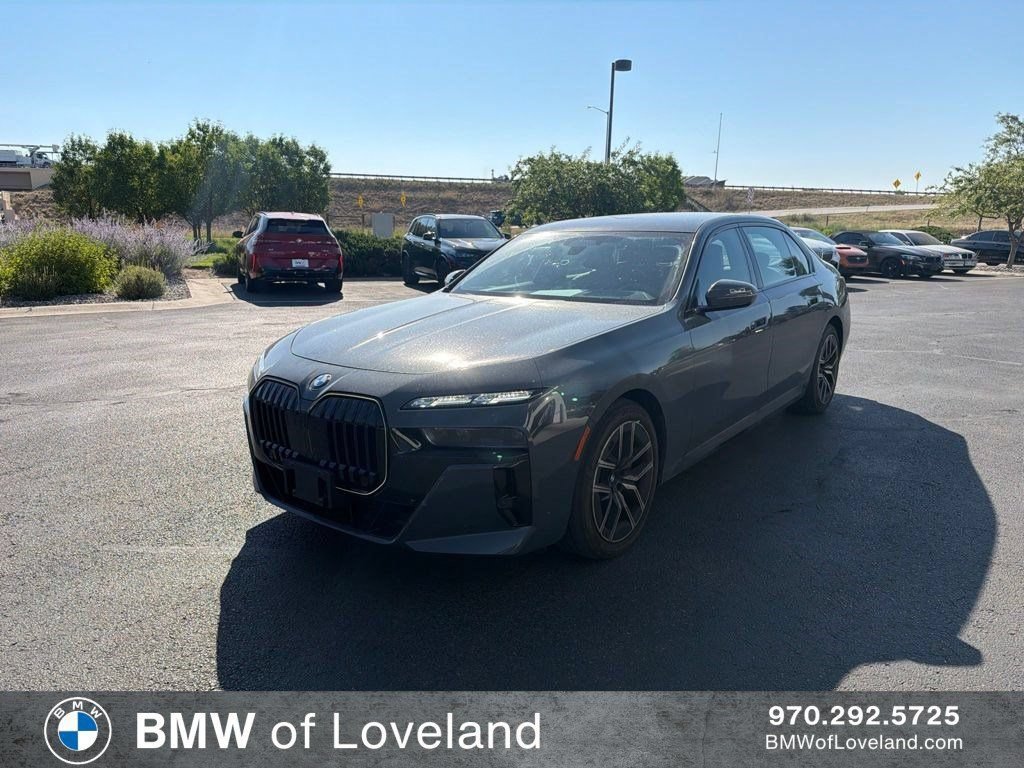 Used 2025 BMW 760i xDrive w/ Executive Package AWD/4WD image 1