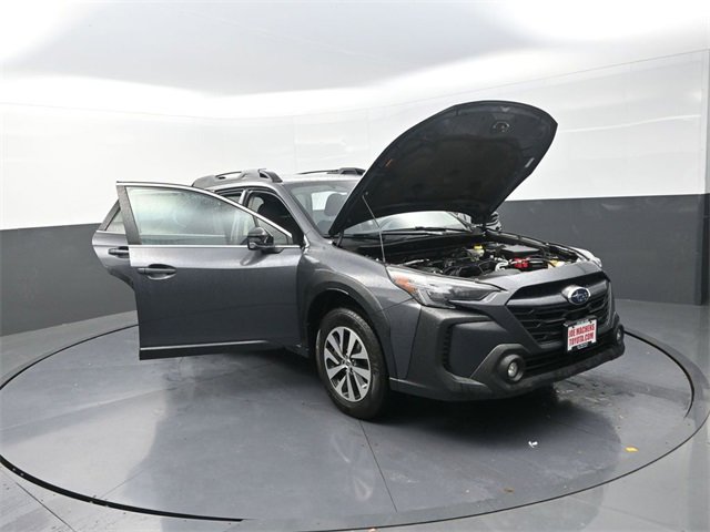 Used 2024 Subaru Outback Premium image 35