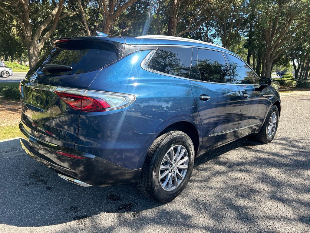 Used 2024 Buick Enclave Essence w/ Sound and Sites Package FWD image 6