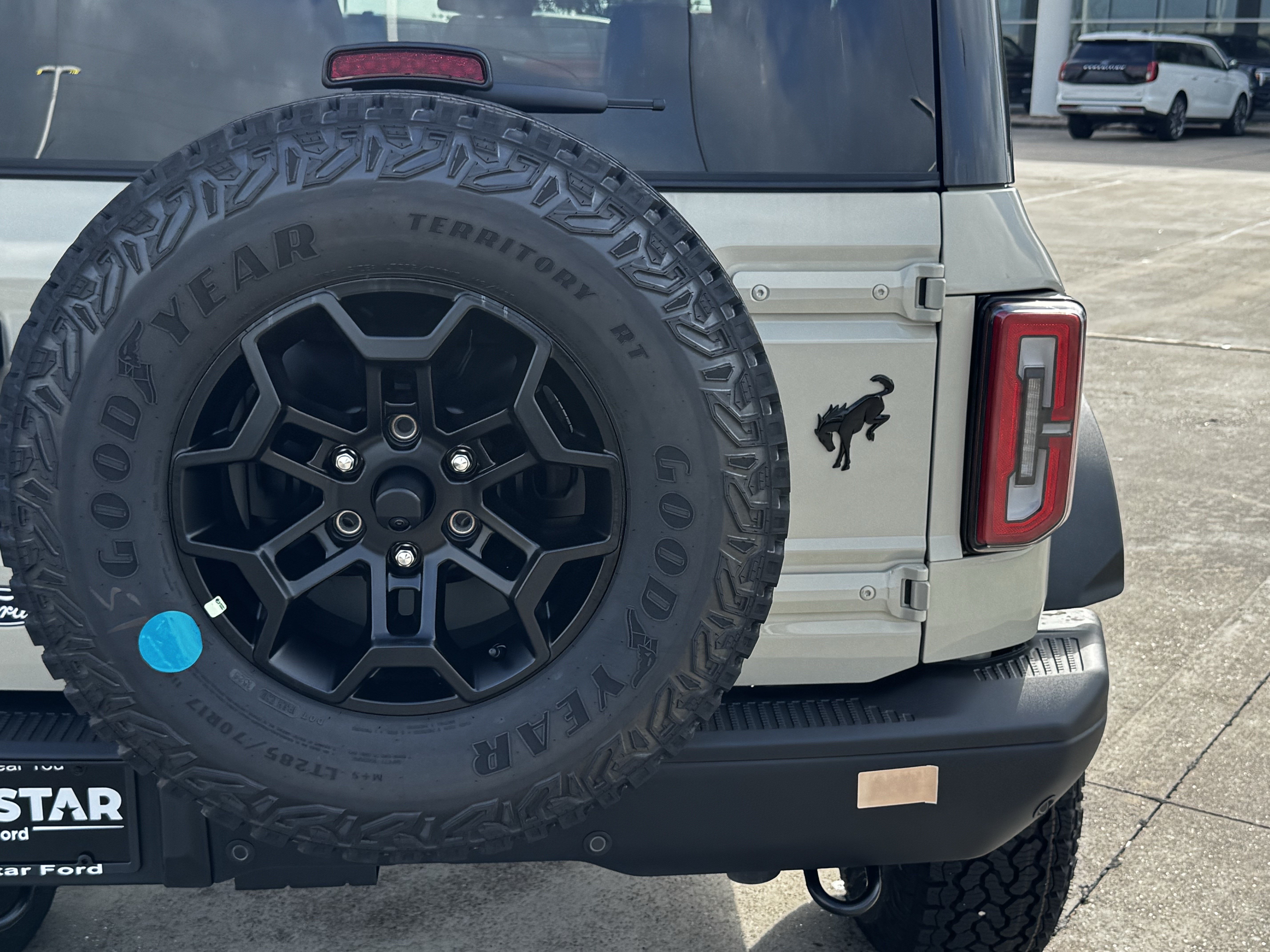 New 2026 Ford Bronco Badlands AWD/4WD image 10