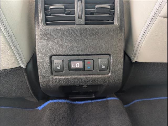 Used 2024 Mitsubishi Outlander SEL image 15