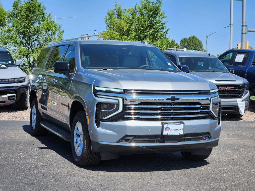 New 2026 Chevrolet Suburban LT w/ Comfort Package AWD/4WD image 4