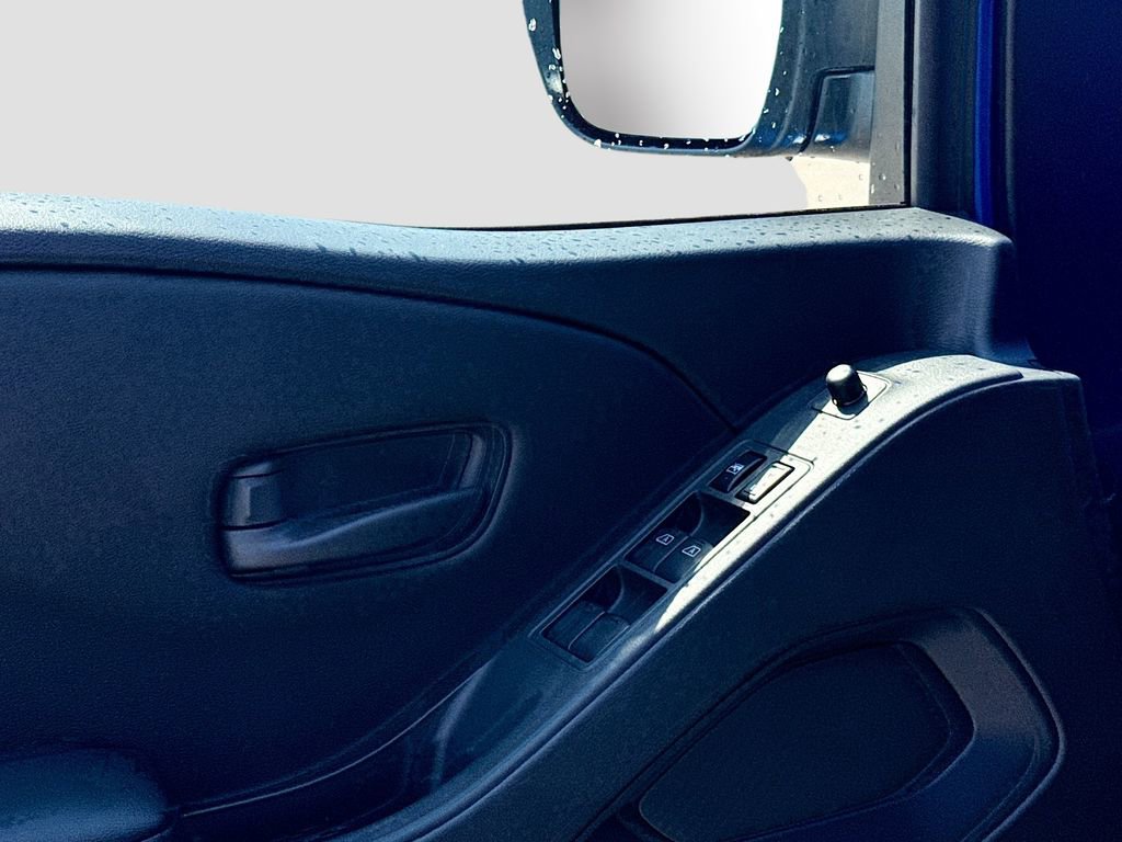 New 2026 Nissan Frontier SV image 17