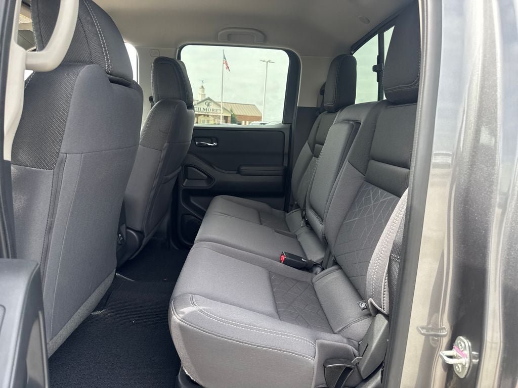Used 2025 Nissan Frontier SV w/ SV Convenience Package AWD/4WD image 12