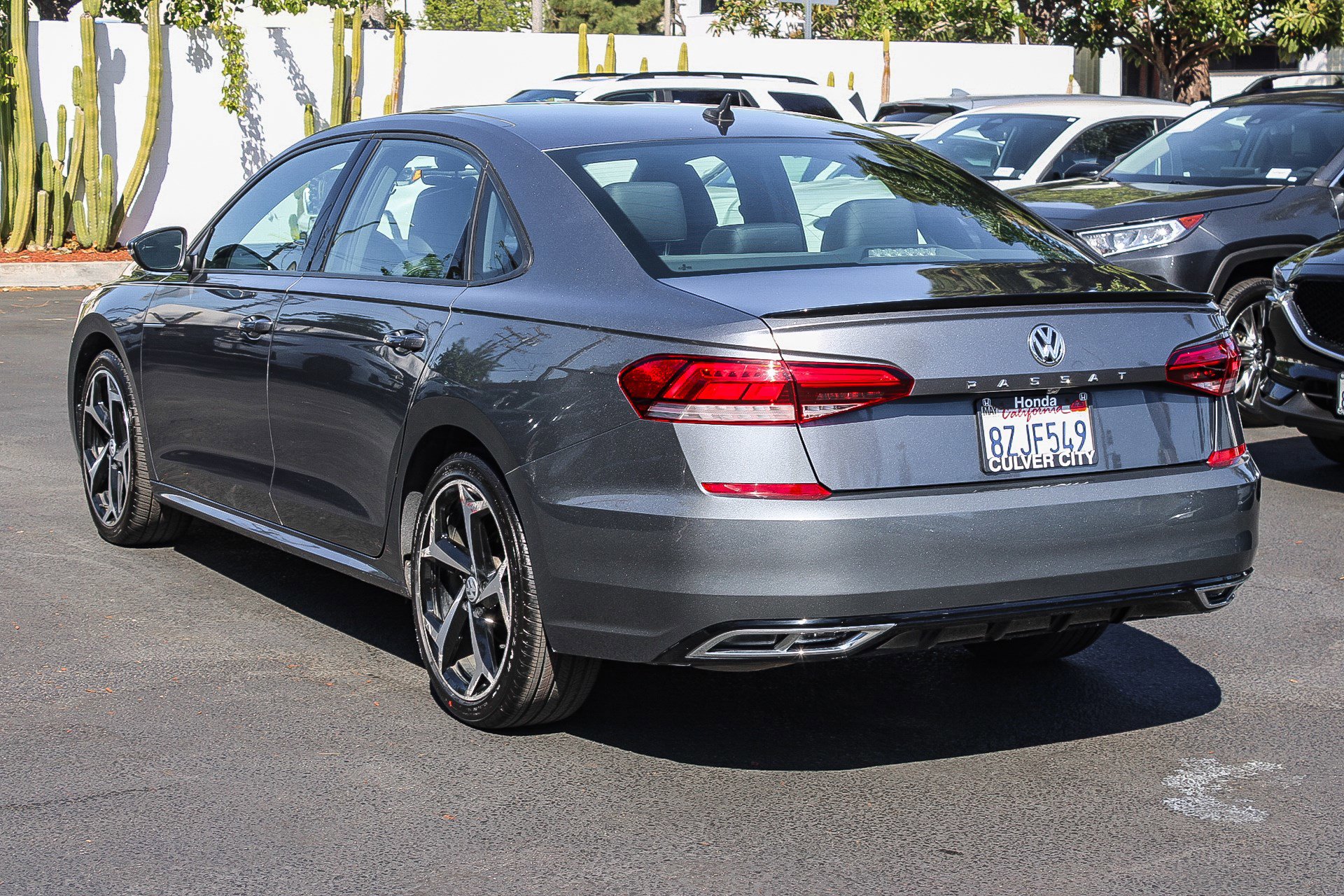 Used 2021 Volkswagen Passat 2.0T R-Line image 7