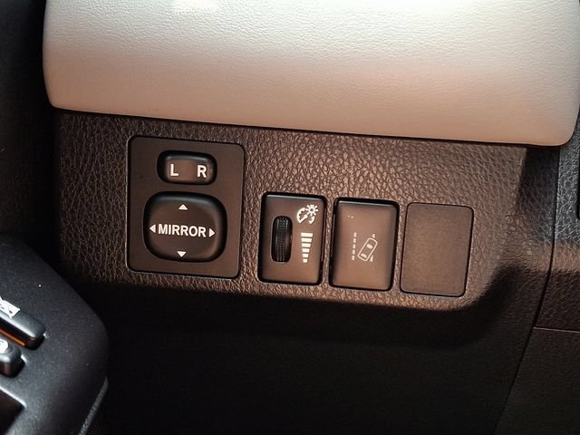 Used 2016 Toyota RAV4 XLE w/ Convenience Package AWD/4WD image 19