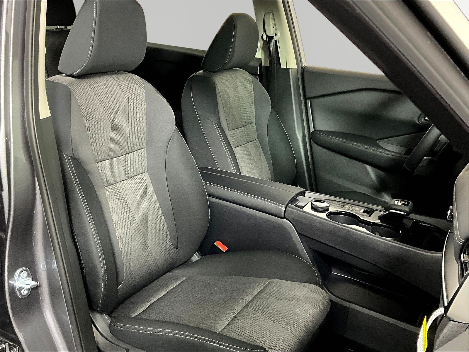 New 2026 Nissan Rogue SV w/ Cold Weather Package AWD/4WD image 18