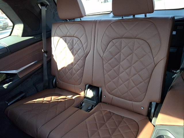 New 2026 BMW X7 xDrive40i w/ M Sport Package AWD/4WD image 6