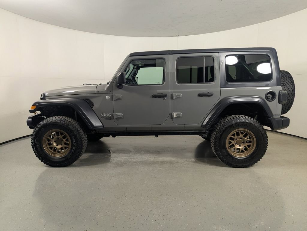 Used 2018 Jeep Wrangler Unlimited Sport S AWD/4WD image 4