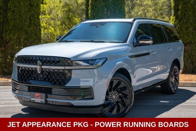 Used 2025 Lincoln Navigator Reserve w/ Jet Appearance Package