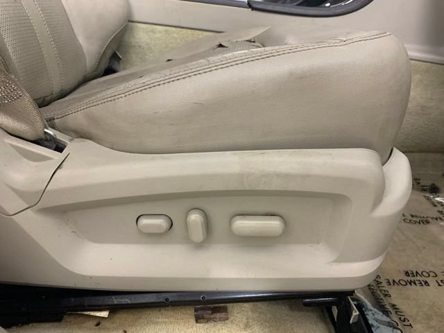 Used 2013 Lincoln MKX FWD image 18