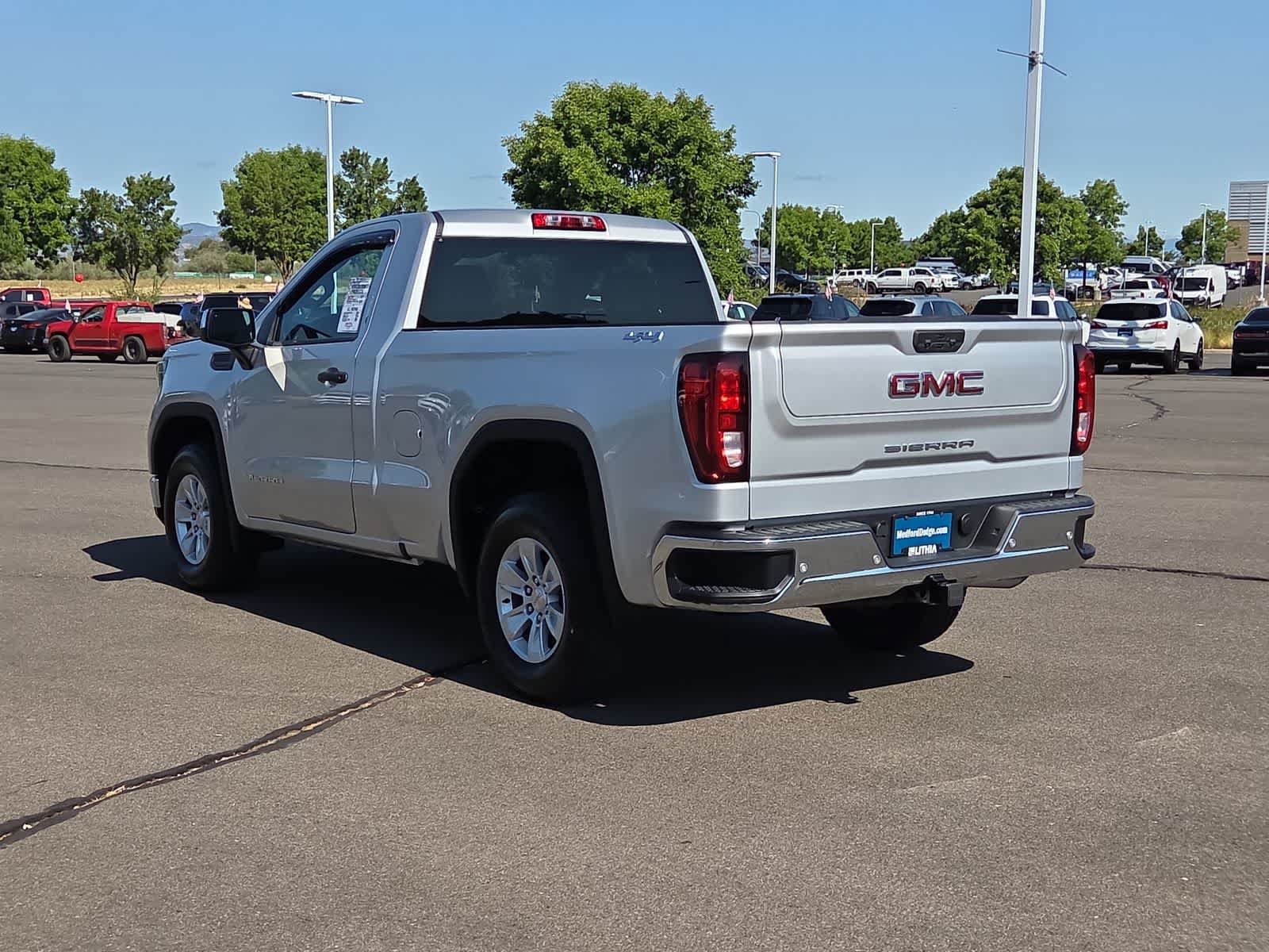 Used 2022 GMC Sierra 1500 Pro w/ Convenience Package AWD/4WD image 12
