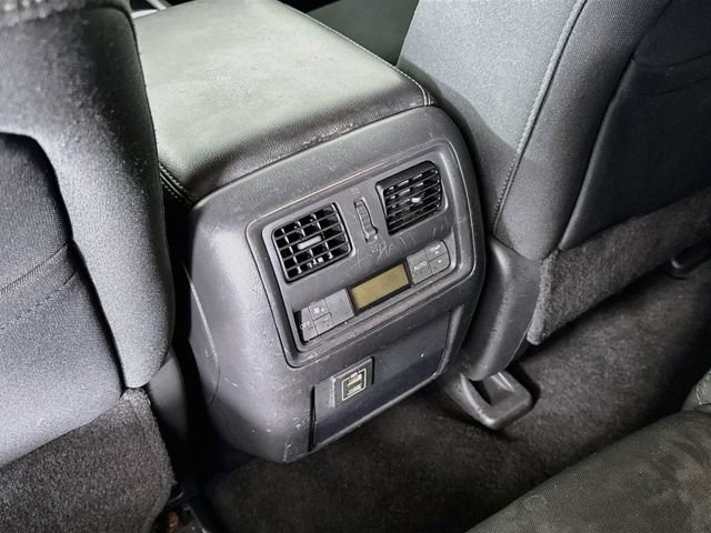 Used 2018 Nissan Pathfinder S FWD image 26