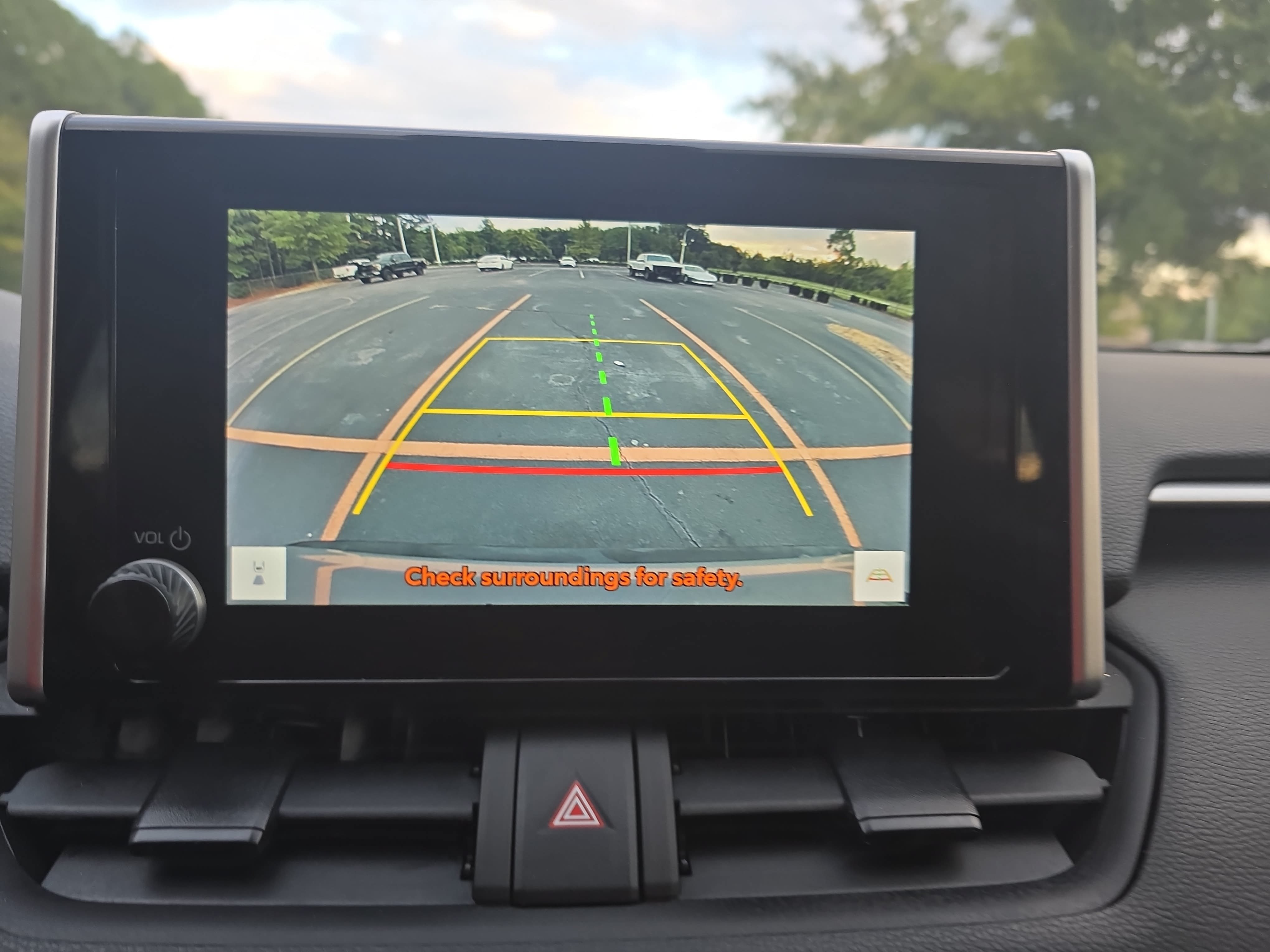 Used 2024 Toyota RAV4 XLE FWD image 23