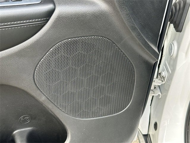 Used 2016 Jeep Grand Cherokee Laredo image 21