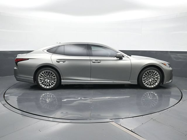Used 2025 Lexus LS 500 w/ Accessory Package (Z1) RWD image 23