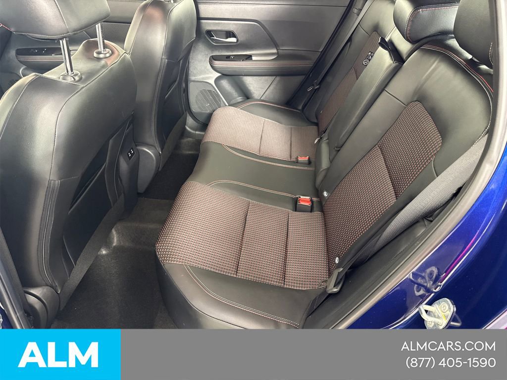 Used 2025 Nissan Kicks SR image 24