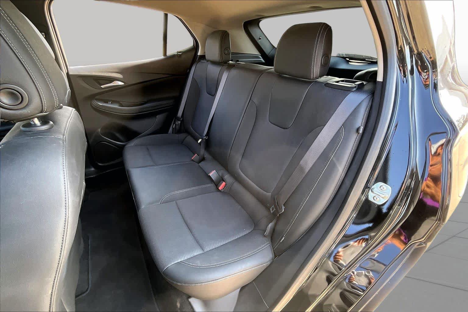 Used 2025 Buick Encore GX Preferred FWD image 17