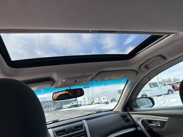 Used 2014 Nissan Altima 2.5 SV w/ Convenience Package FWD image 6