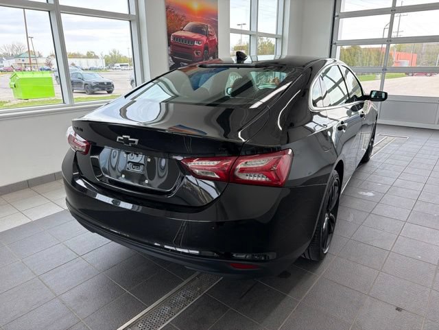 Used 2023 Chevrolet Malibu LT w/ Midnight Edition FWD image 5