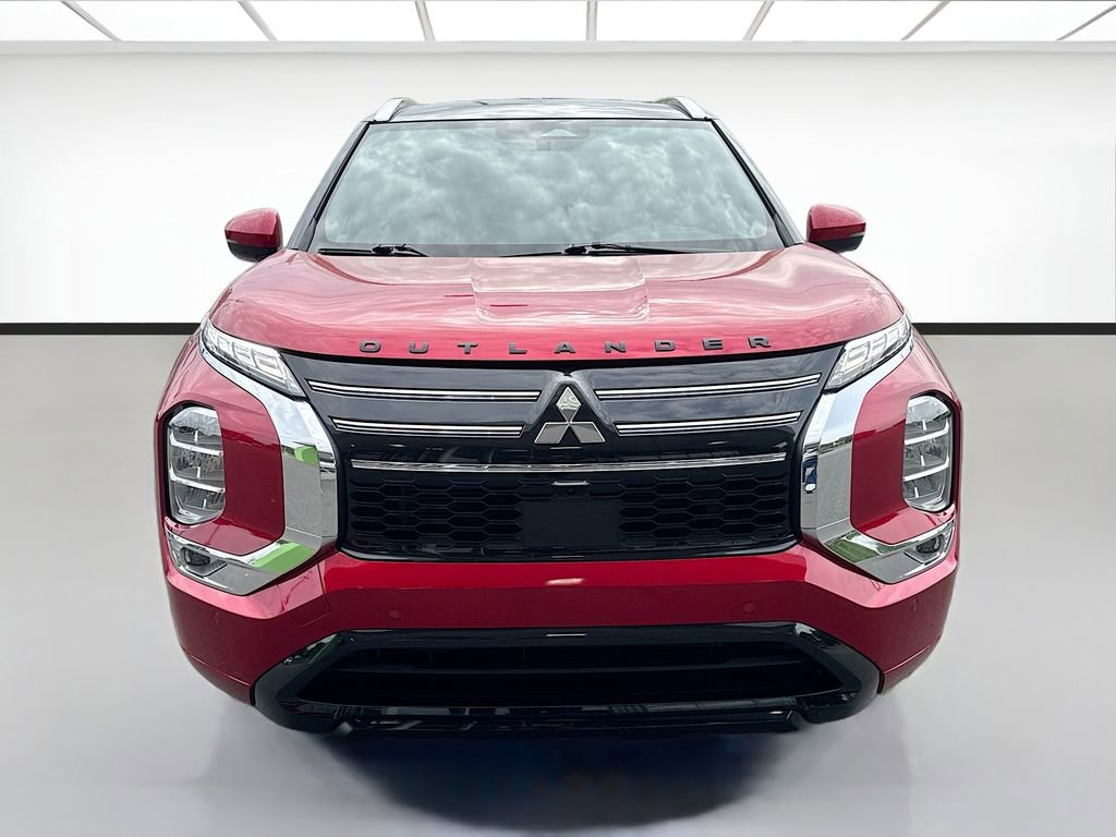 Used 2025 Mitsubishi Outlander SEL FWD image 2